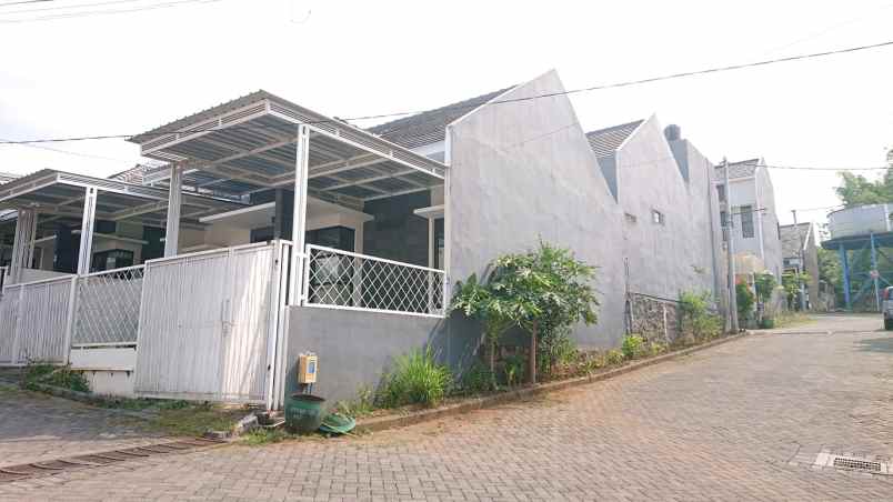 dijual rumah tlogomas