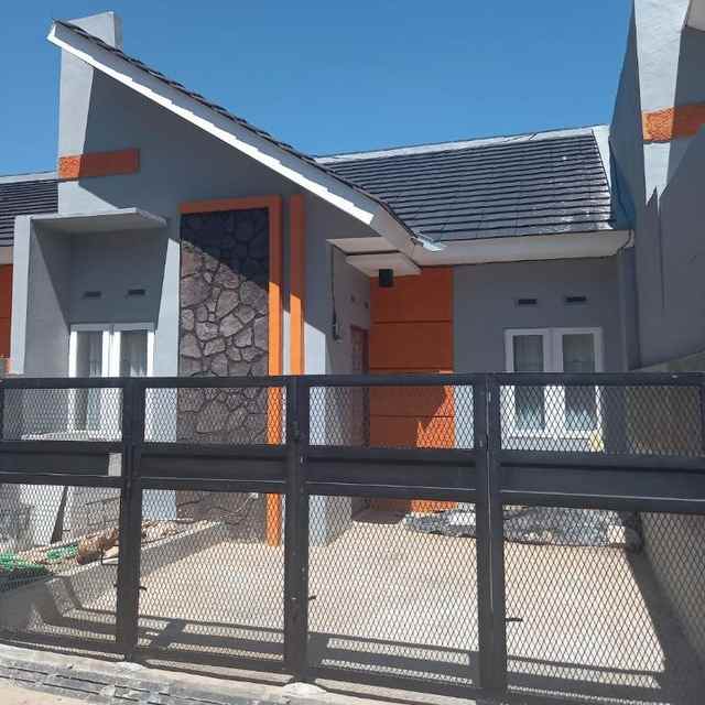 dijual rumah ujung berung