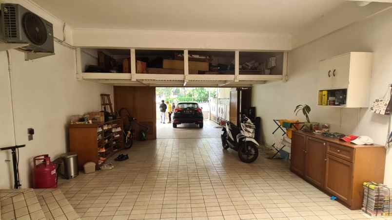 dijual rumah vila delima