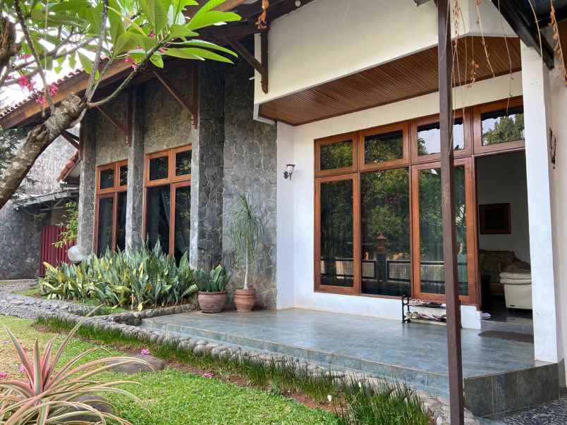 dijual rumah villa cibubur indah