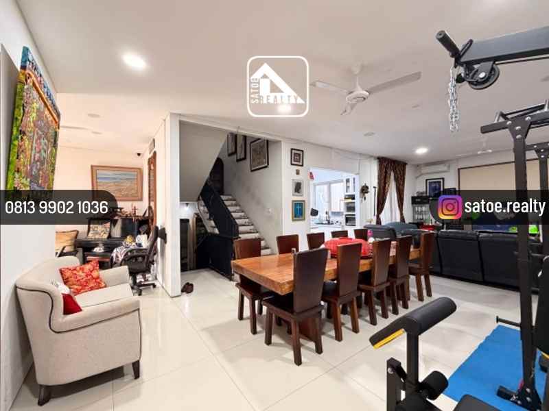 dijual rumah villa pondok indah
