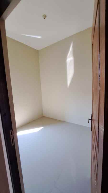 dijual rumah wage taman sidoarjo