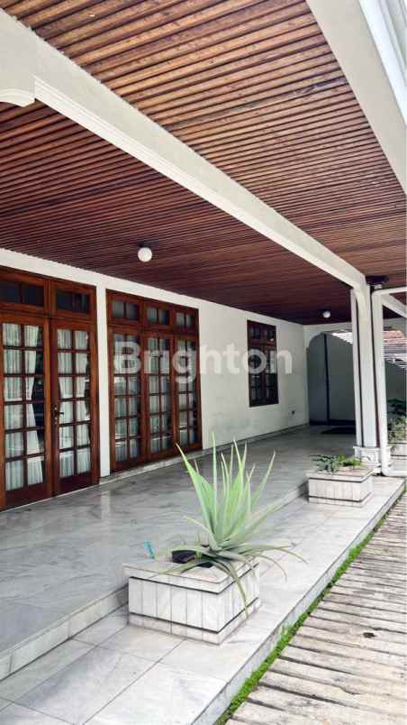 dijual rumah walikota mustajab