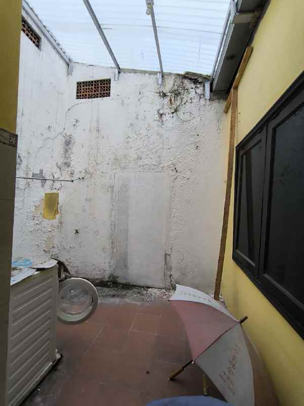 dijual rumah wiguna rungkut