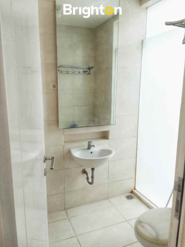 dijual rumah zimbali costa pakuwon city