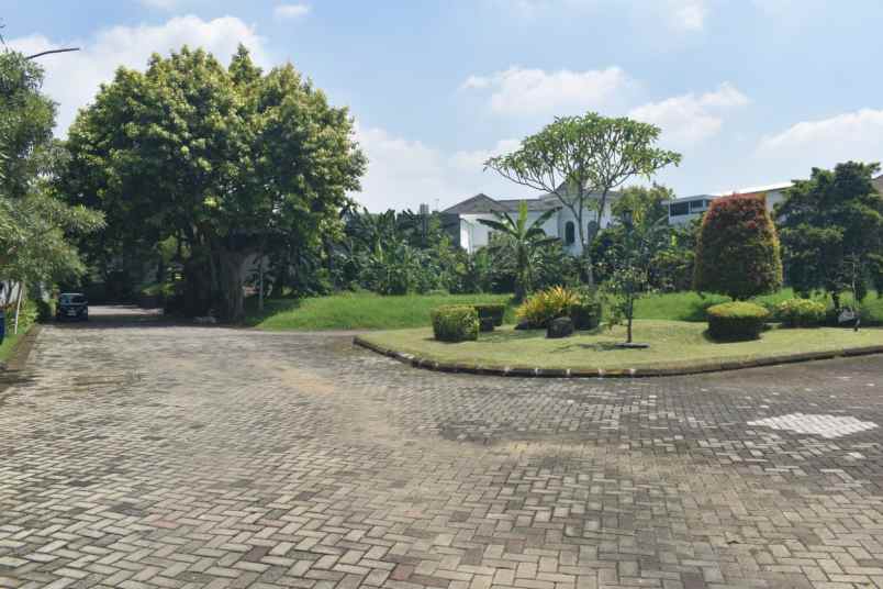 dijual tanah cluster kemang pratama regensi