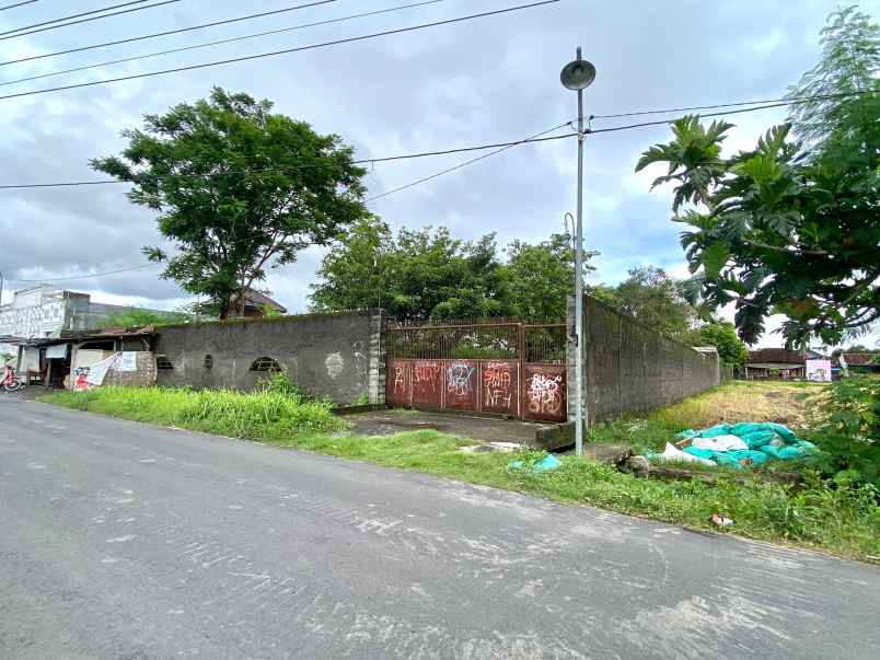 dijual tanah jalan godean km 7