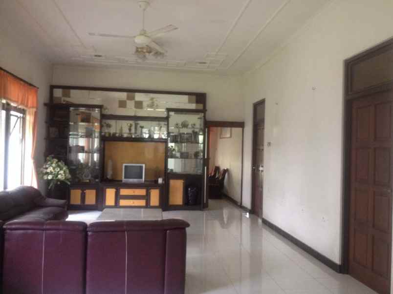 dijual tanah jalan tut harsono timoho