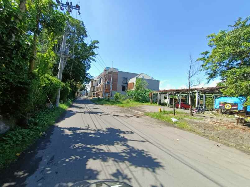 dijual tanah jl laksda adisucipto