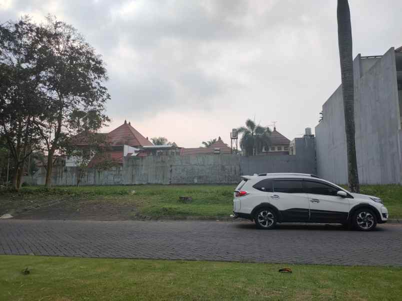 dijual tanah jl raya golf utama