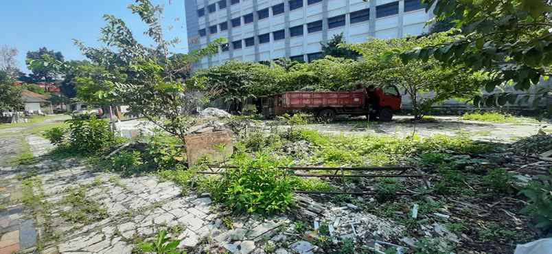 dijual tanah moh toha