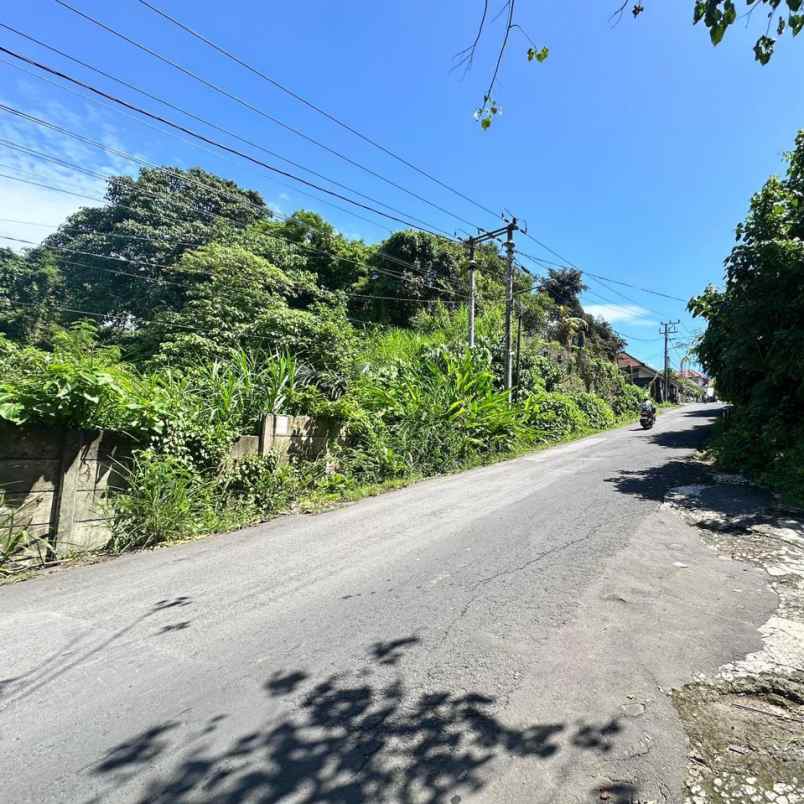 dijual tanah peguyangan kangin