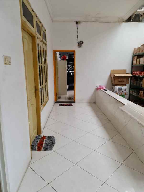 dijual toko gudang di kediri