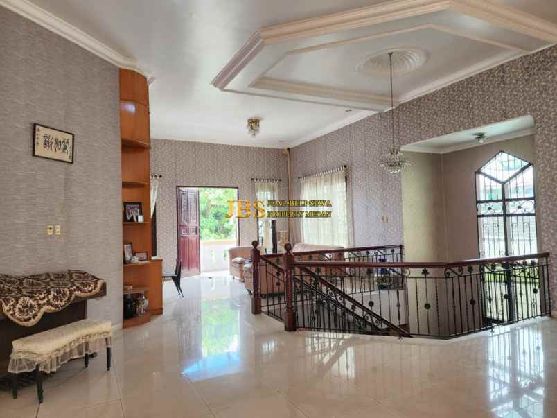 dijual villa jalan darat simp abdullah