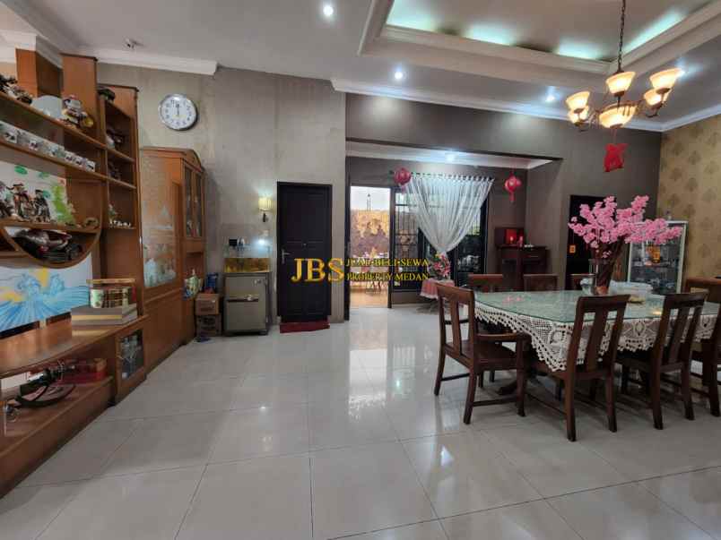 dijual villa jalan darat simp abdullah