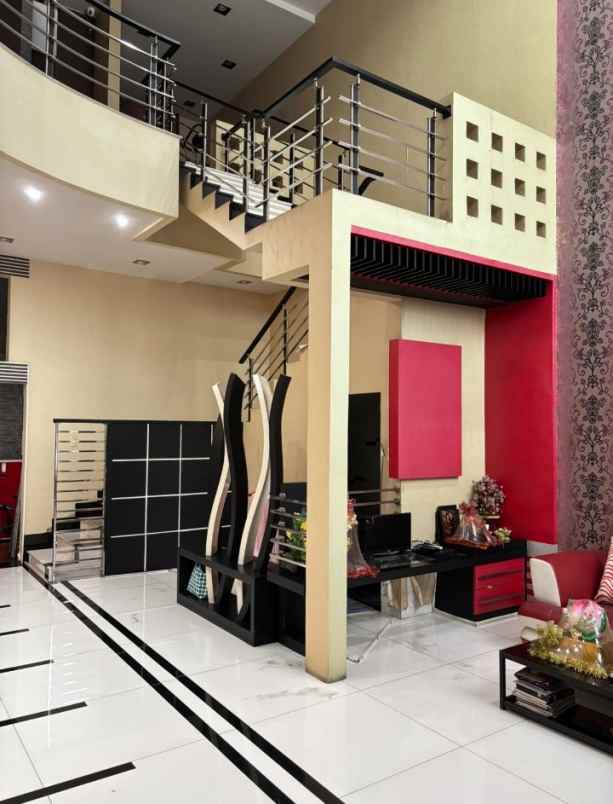 dijual villa komplek cemara asri jalan