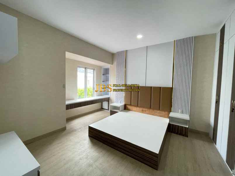 dijual villa komplek mutiara residence