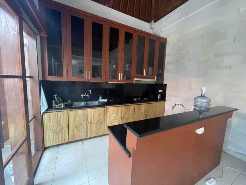 dijual villa lantaib2 lokasi sanur