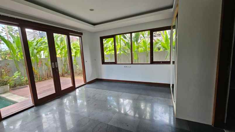 dijual villa minimalis lantai 2 cemagi