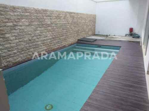 dijual villa seminyak