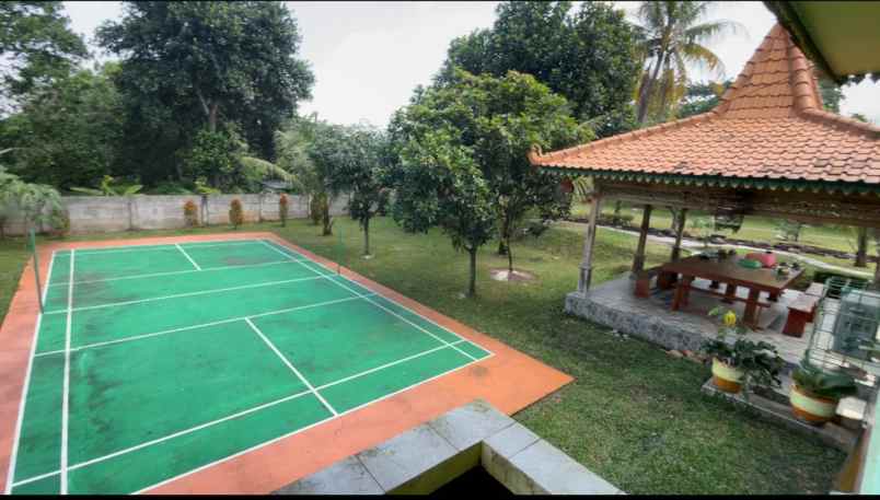 dijual villa sukatani