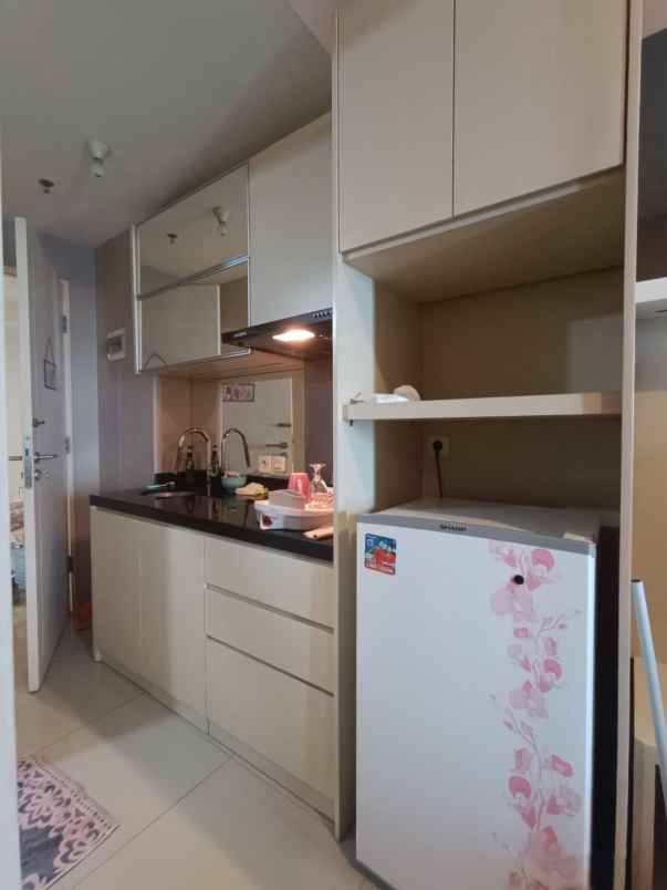 disewakan apartemen pakuwon indah surabaya