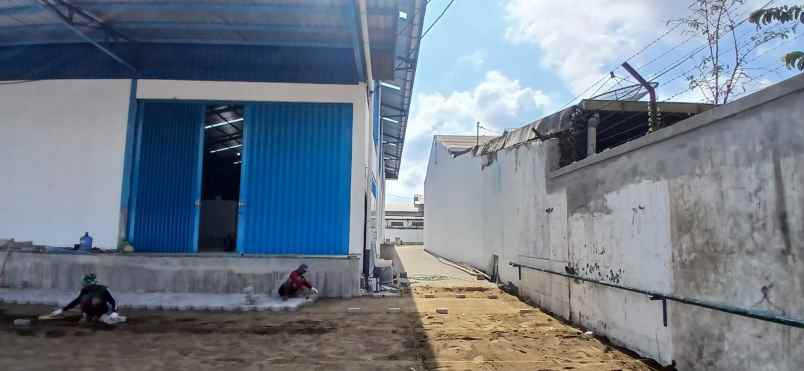 disewakan gudang di malang