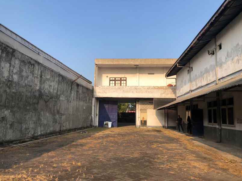 disewakan gudang siap pakai di dekat bunderan waru