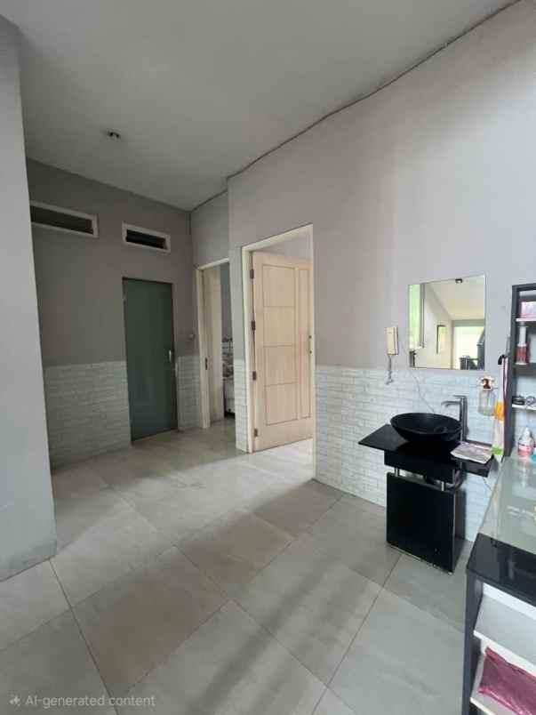 disewakan jual rumah dukuh kupang barat