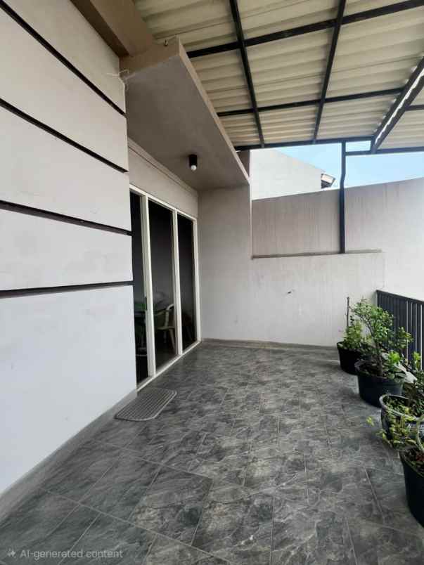disewakan jual rumah dukuh kupang barat