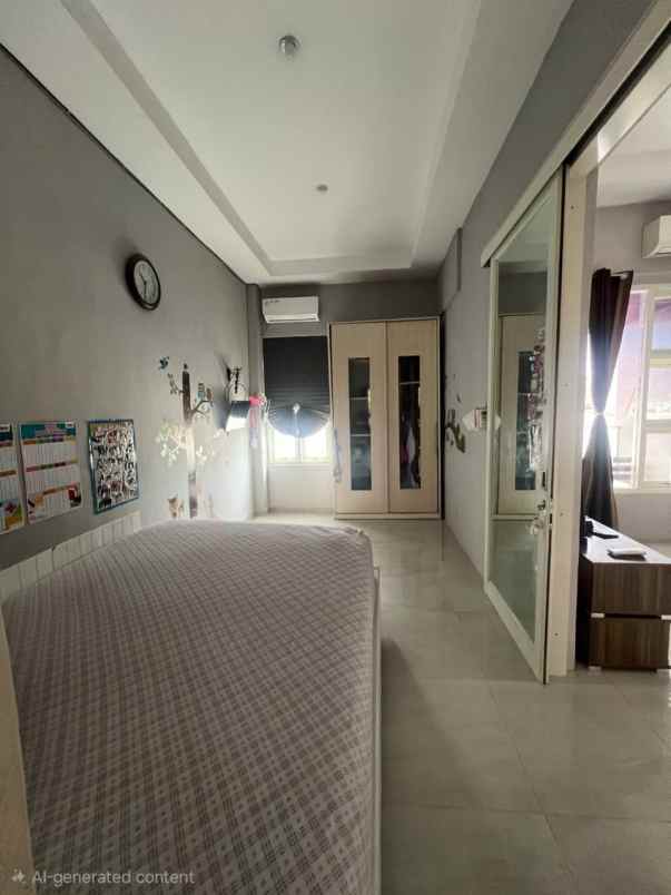 disewakan jual rumah dukuh kupang barat