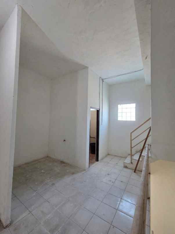 disewakan ruko didepan perumahan puri mas surabaya