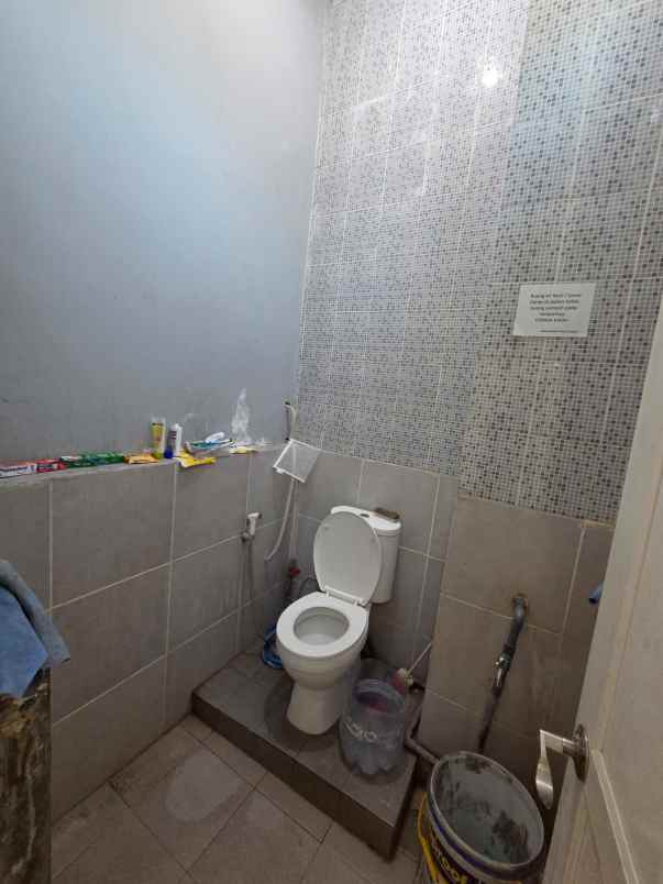 disewakan ruko didepan perumahan puri mas surabaya