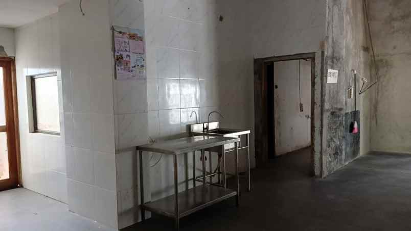 disewakan ruko gudang kantor jalan kawi
