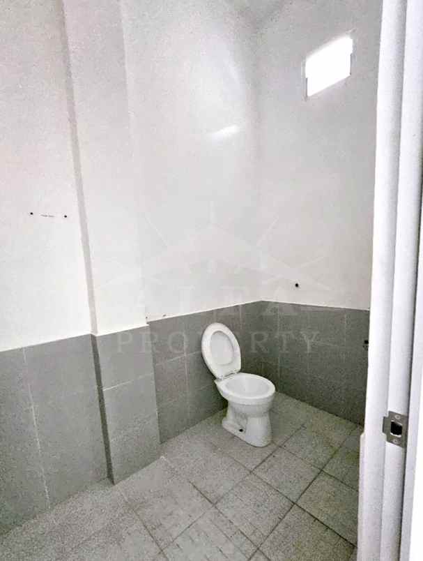 disewakan ruko gudang kantor jalan purnama