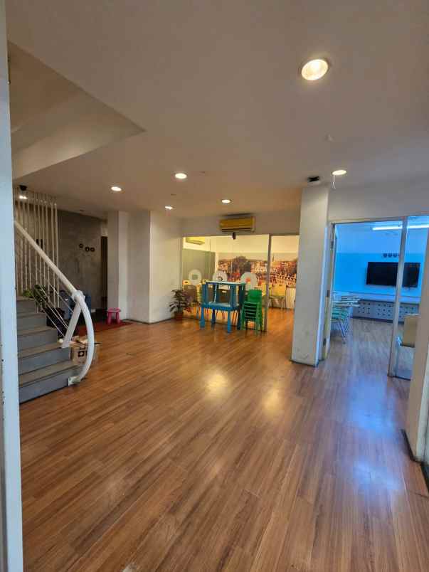 disewakan ruko strategis raya jemursari surabaya