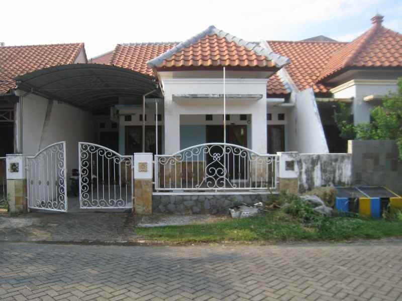 disewakan rumah babatan pratama surabaya