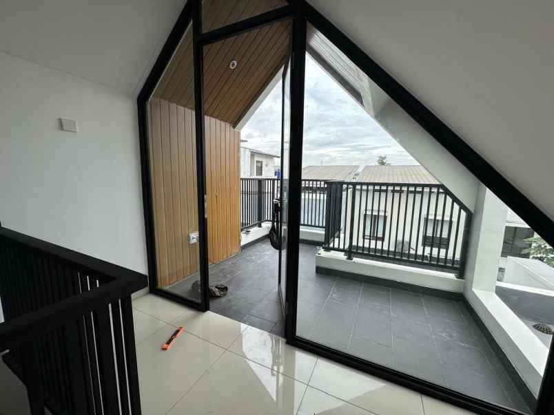 disewakan rumah cluster mahakam jakarta