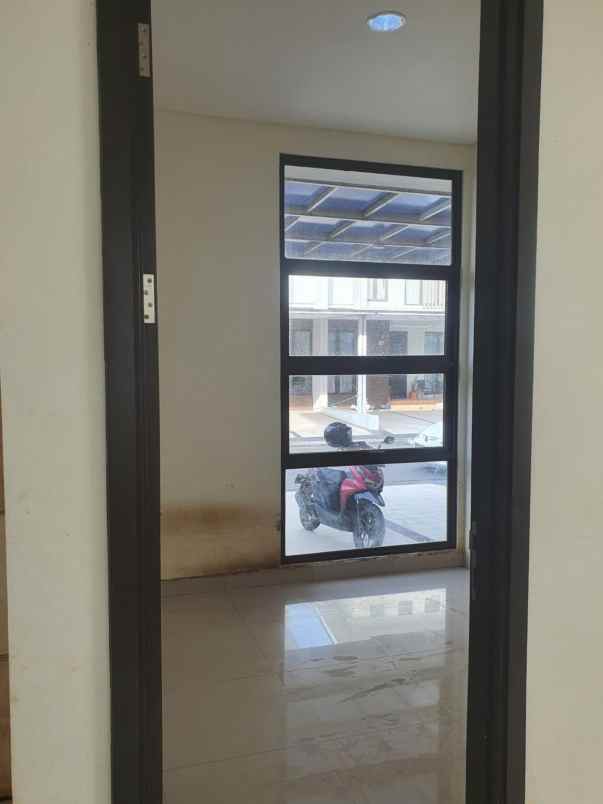 disewakan rumah cluster shinano jgc