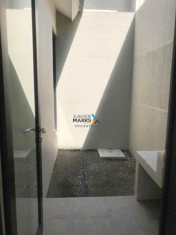 disewakan rumah di north west lake bagus siap masuk