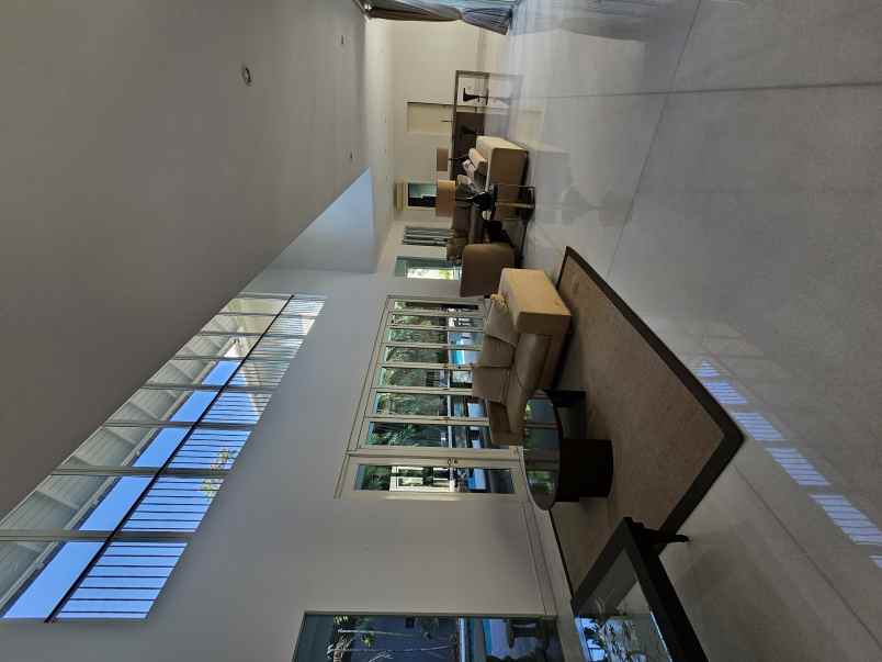disewakan rumah jalan darmo hill