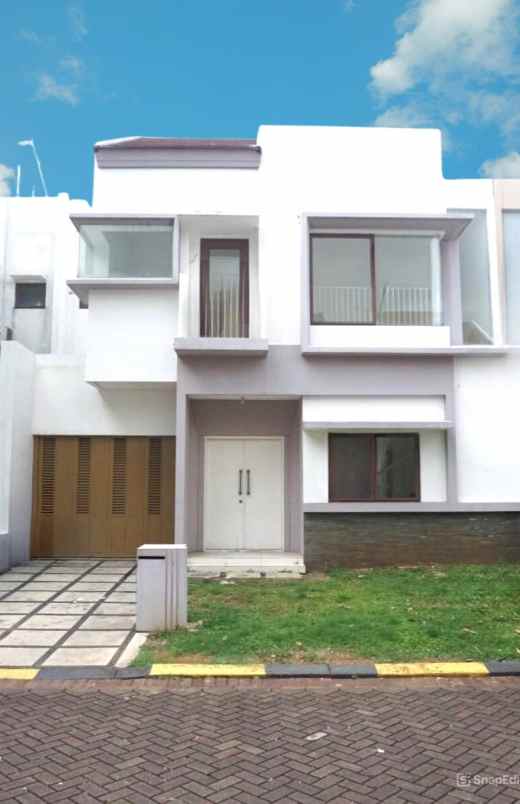 disewakan rumah jgc jakarta garden city cakung