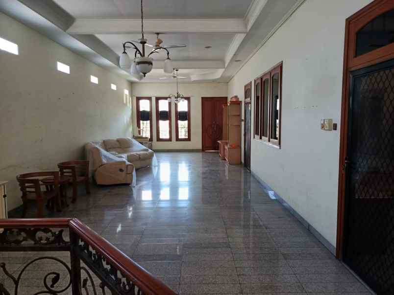 disewakan rumah jl sukosemolo semolowaru