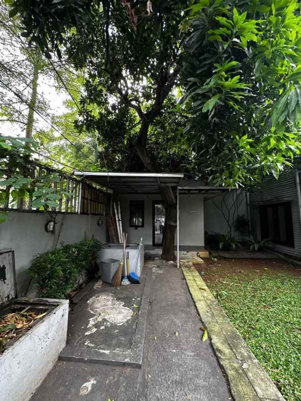 disewakan rumah kebayoran baru