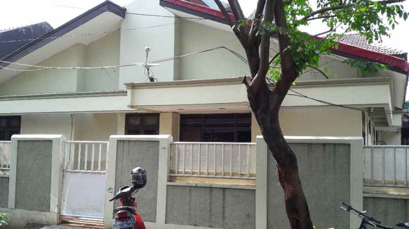 disewakan rumah kelapa gading