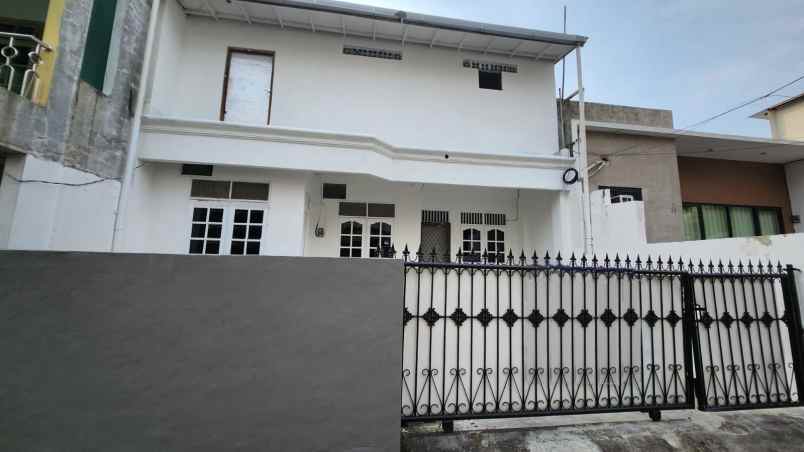 disewakan rumah kelapa gading