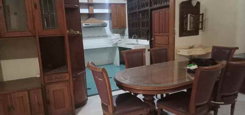 disewakan rumah kuningan