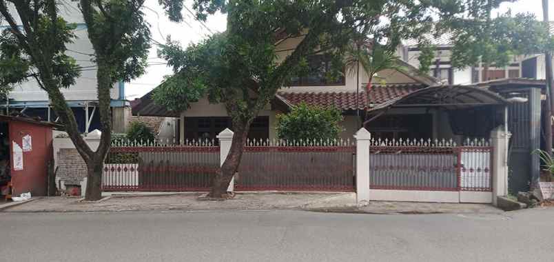 disewakan rumah kuningan