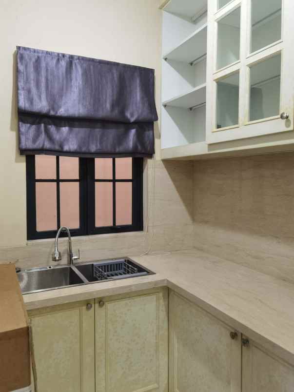 disewakan rumah lavon 2 montana 4 1 kt unfurnished