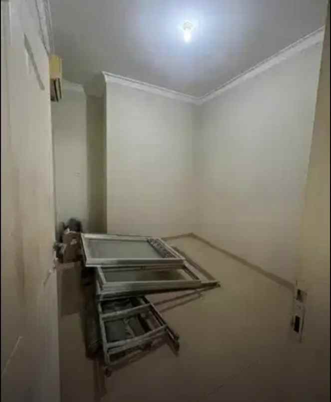 disewakan rumah pucang anom